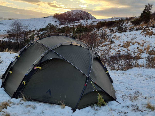 NORTENT_Vern_2_Person_4_Season_Backpacking_Tent_in_Snowy_landscape_600x600.jpg